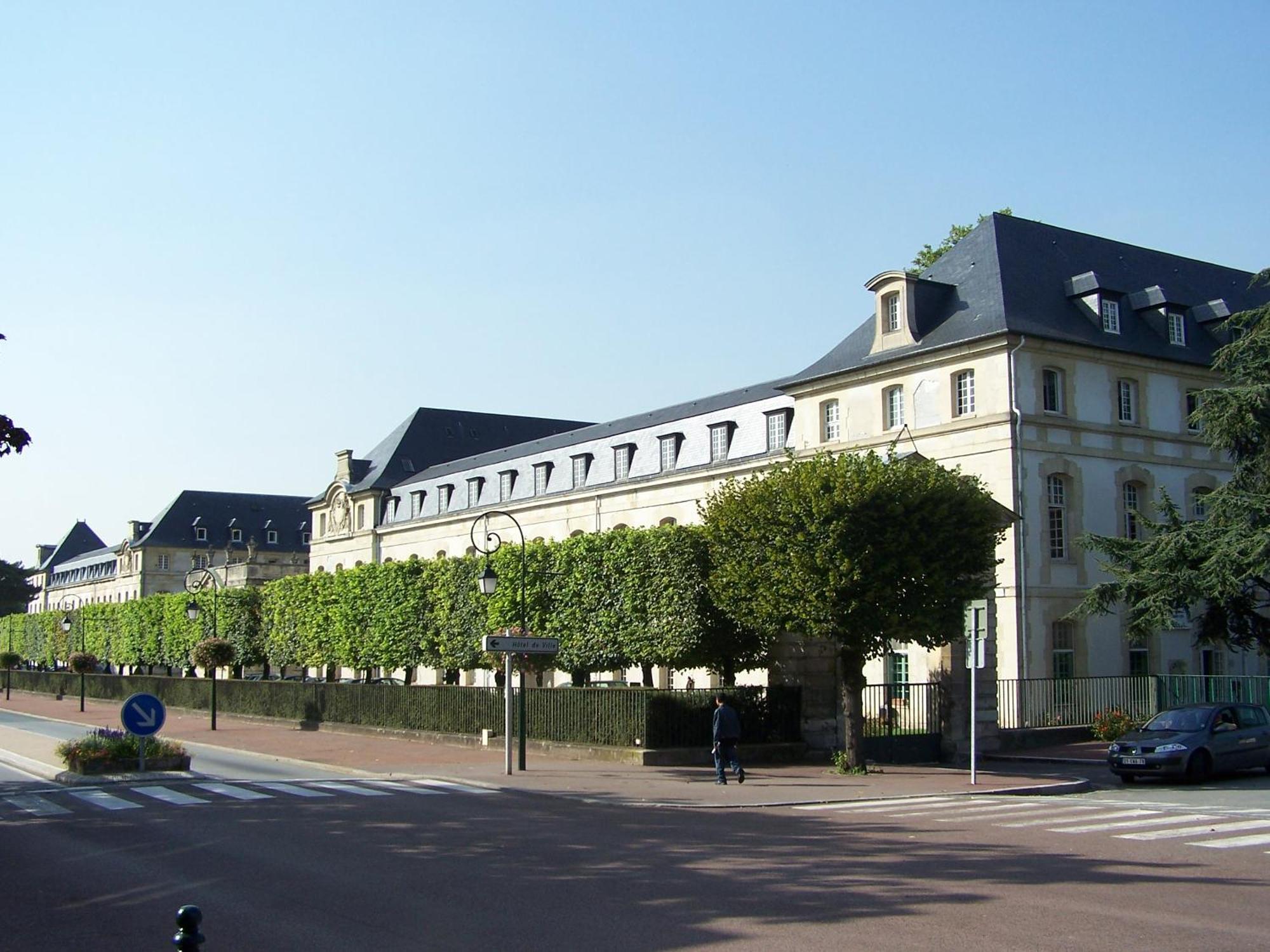 La Douce Evasion A 13 Minutes Du Chateau De Versailles Saint-Cyr-l'Ecole Exterior photo